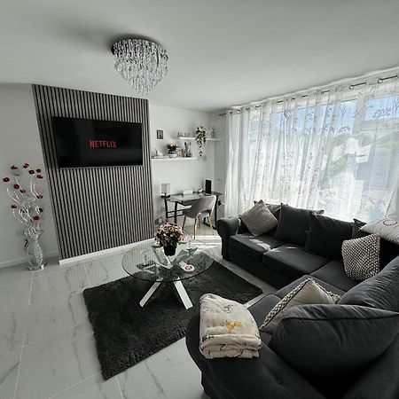 Modern 3-Bed Hideaway Near Westgate With Parking Villa Canterbury Exterior photo